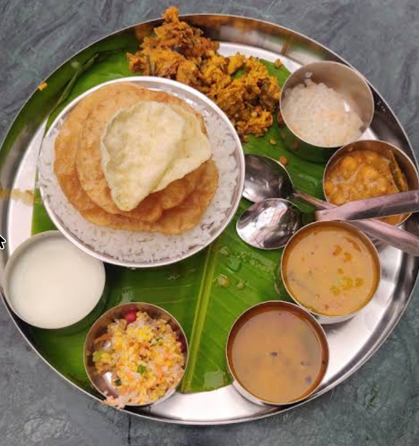 Vegetarian mini meal at Mayura Cafe